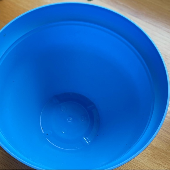 🫐 NWT Periwinkle Blue 10” Planter Flower Pot - Picture 8 of 10